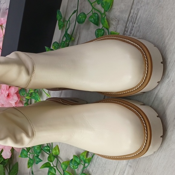 Arezzo Bailey Leather Tractor Boot NWOB - Picture 9 of 12